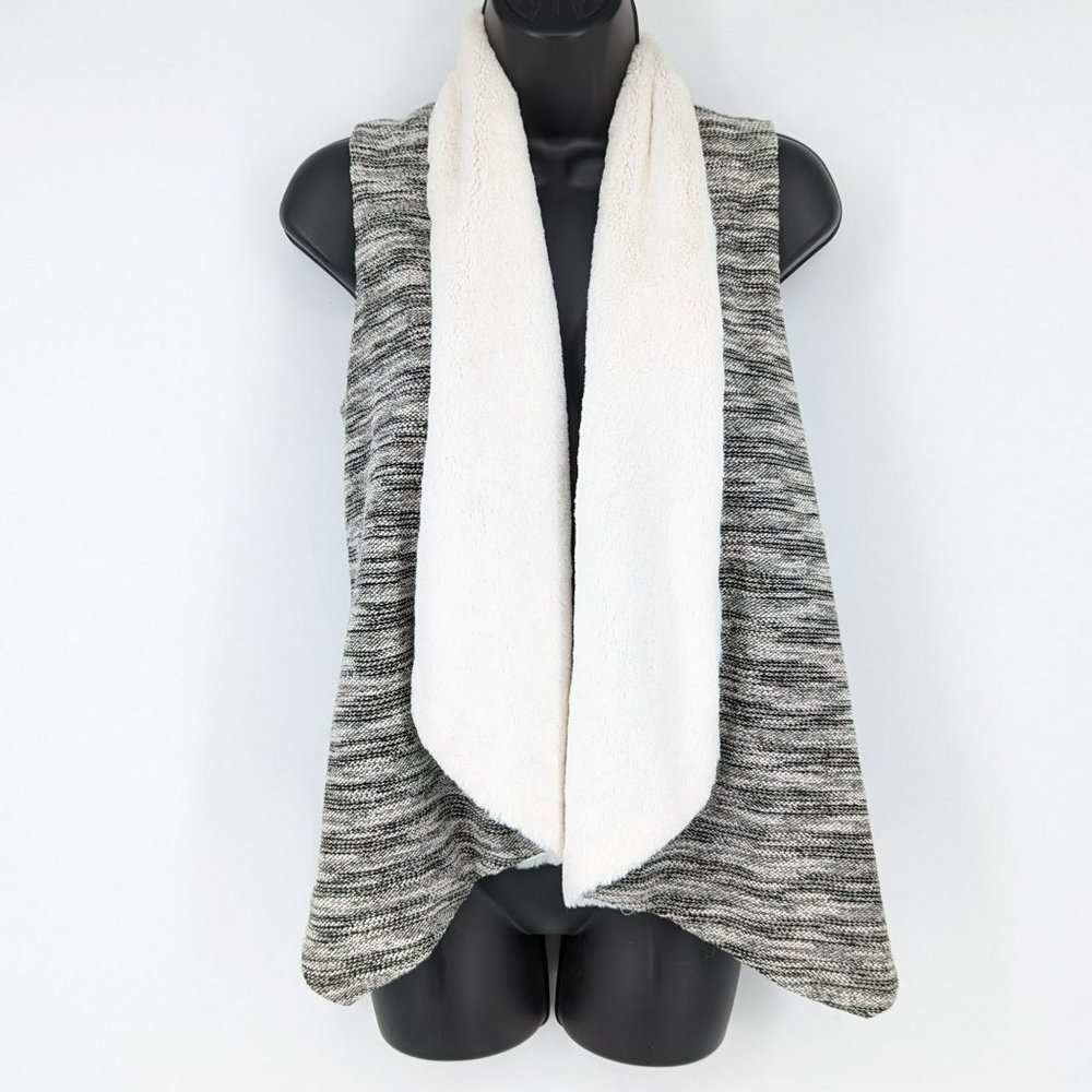Soulmates Faux Fur Vest S Soft Lapel Asymmetrical Hem Marled Black Cream Boho